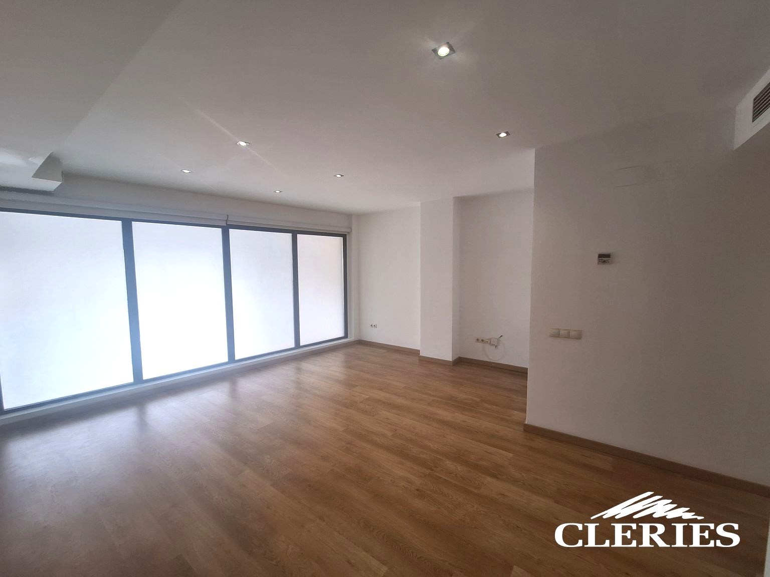 /RealEstateImages/6867/20260401_133853 [Resolucion de Escritorio].jpg